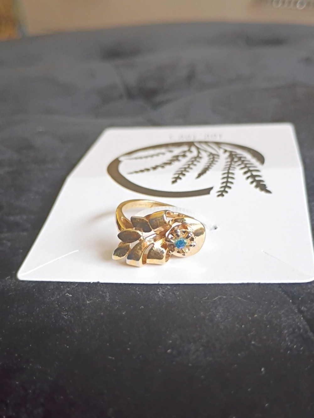 Gold Leaf Cluster Ring with Blue Crystal Size 6/7